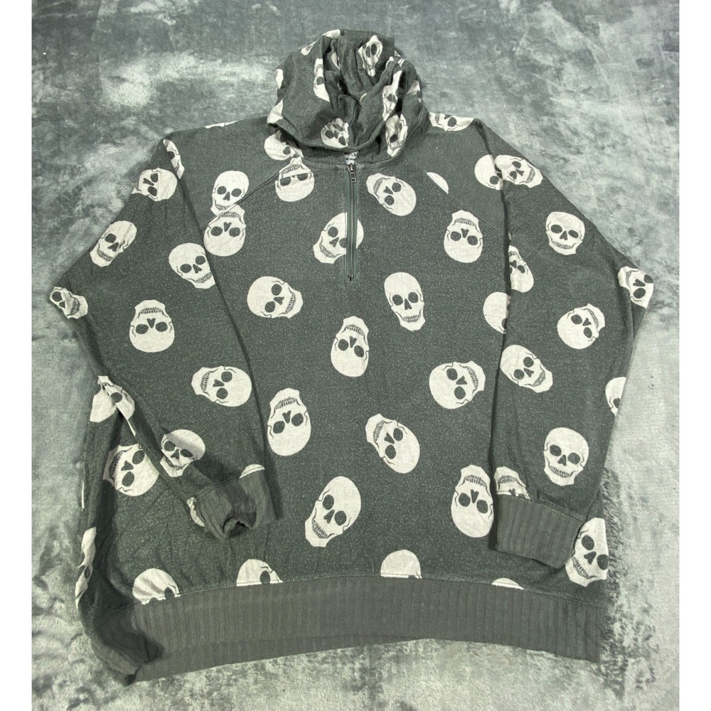 Torrid Hoodie‎ Super Soft Plush Plus Womens Size 1 Long Sleeve Skulls Pullover